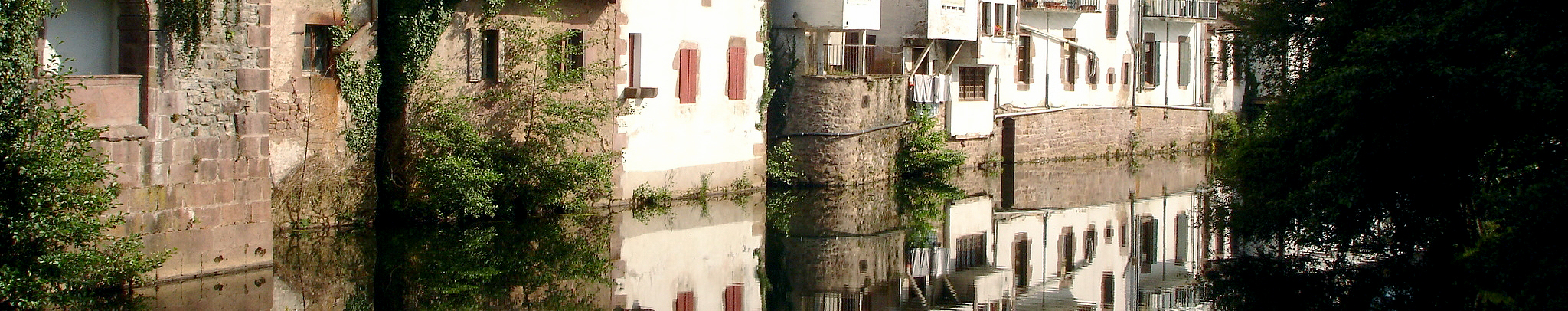 Río Bidasoa a su paso por Elizondo